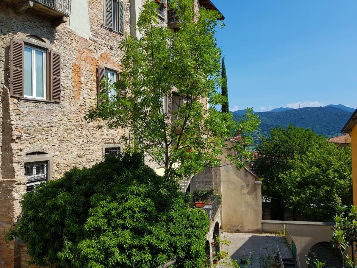Bergamo Alta Guest House ภายนอก รูปภาพ